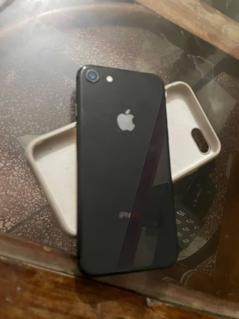 Apple iPhone 8 0