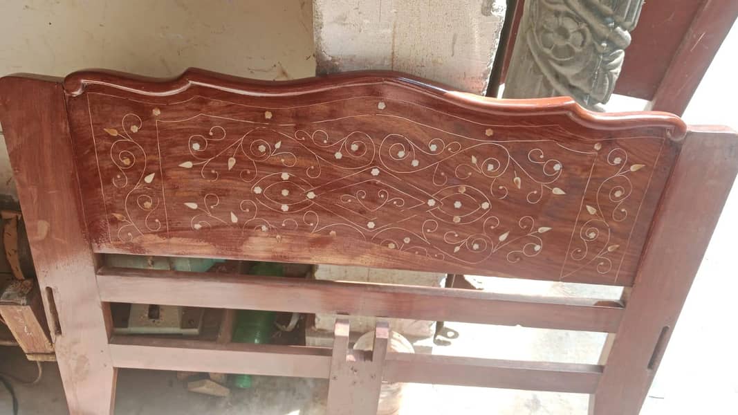 two single bed in solid wood 1