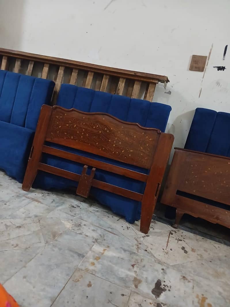 two single bed in solid wood 2