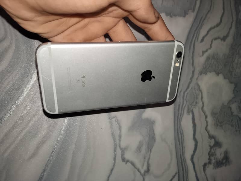 Apple iPhone 6S 1