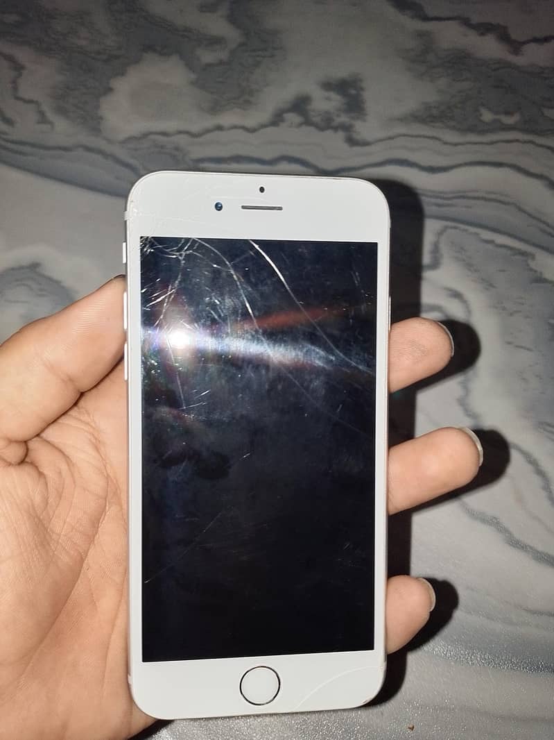 Apple iPhone 6S 3