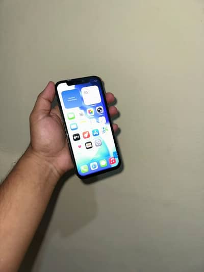 Apple iPhone 12