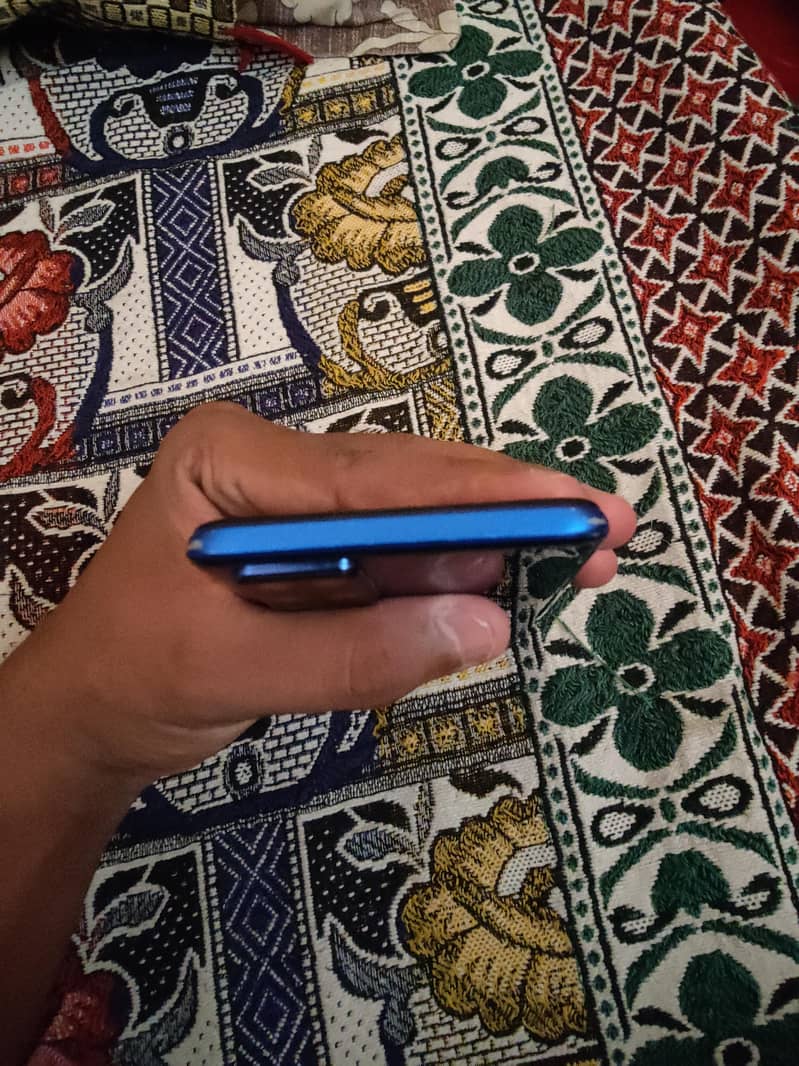 OPPO A54 5