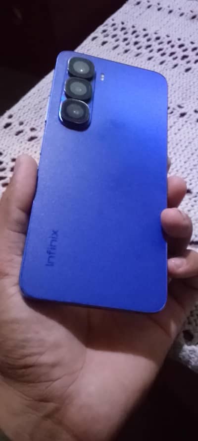 Infinix HOT 60i - 6GB+4GB RAM / 128GB - Box