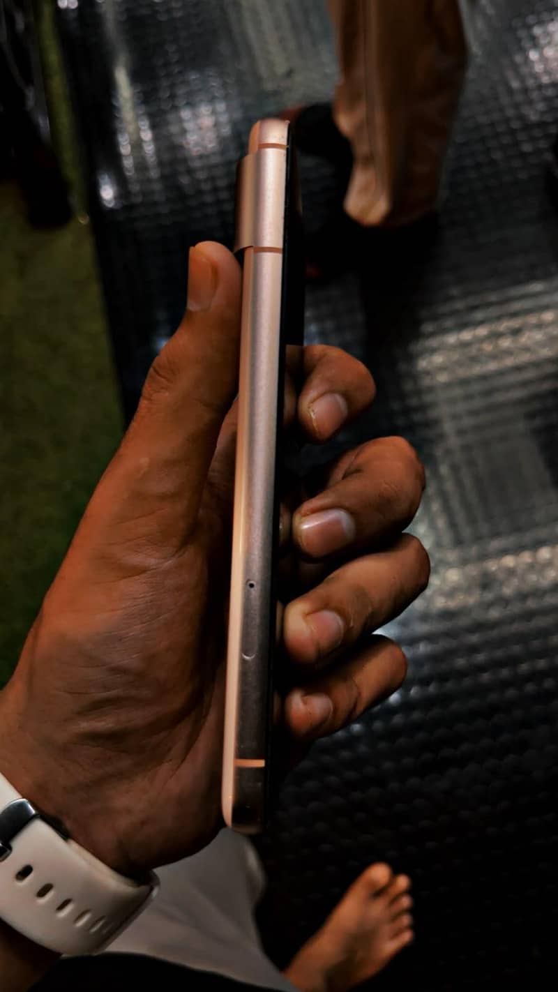 Google Pixel 8 2
