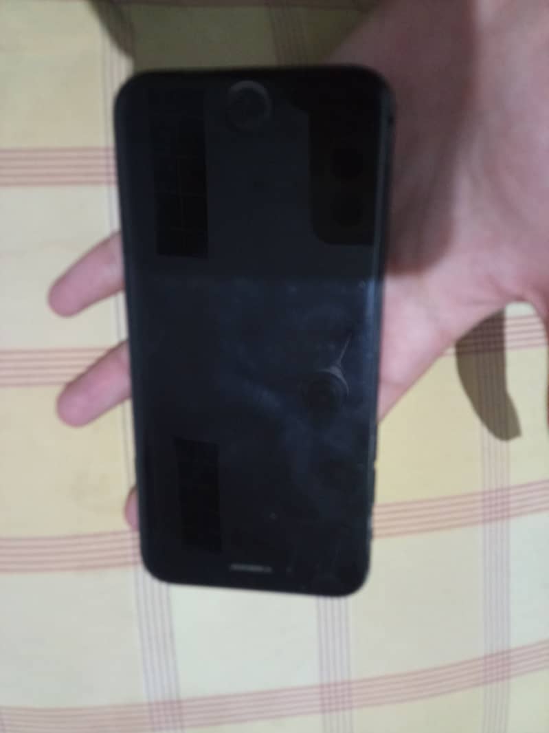 Apple iPhone 7 3