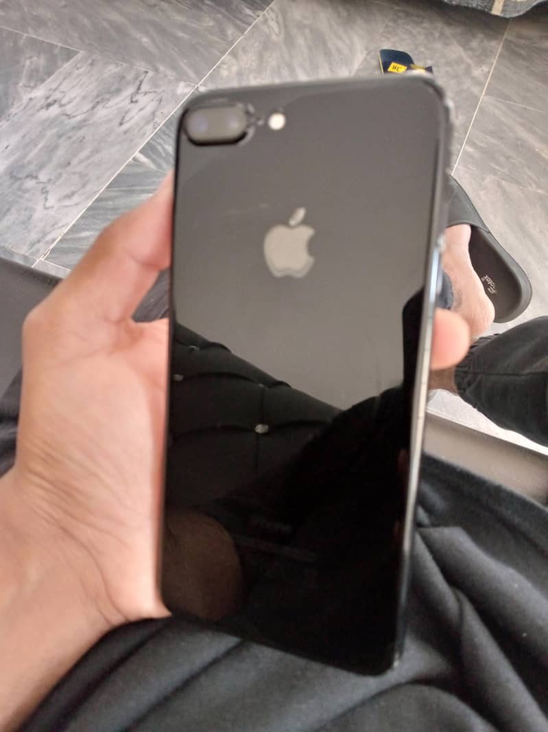Apple iPhone 7 Plus 4