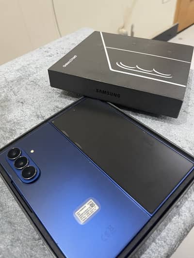 Samsung Galaxy Z Fold7 256GB | 12GB RAM | Blue Shadow | Like New