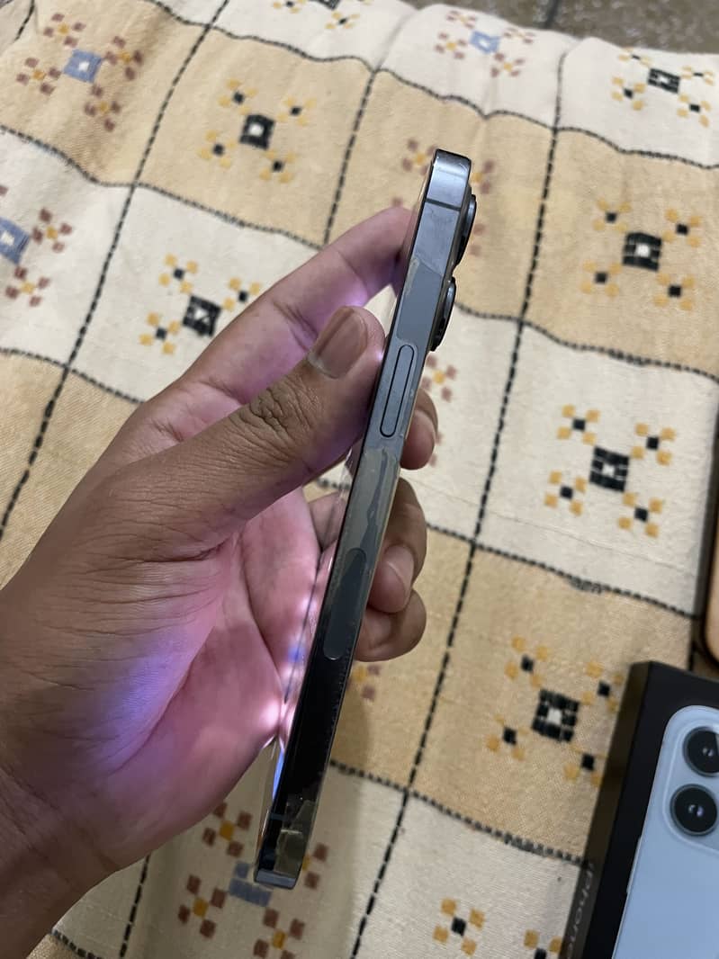 Apple iPhone 13 Pro 10