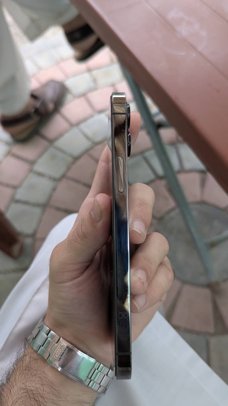 Apple iPhone 12 Pro 4