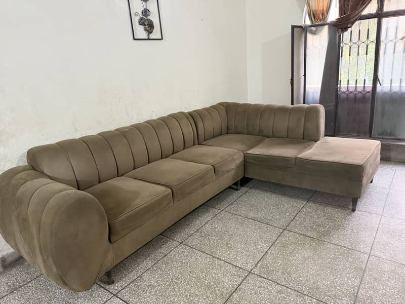 L shape sofa 0