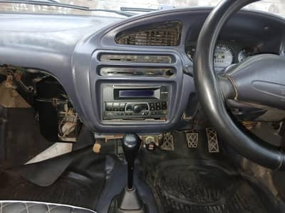 Daihatsu Cuore 2003