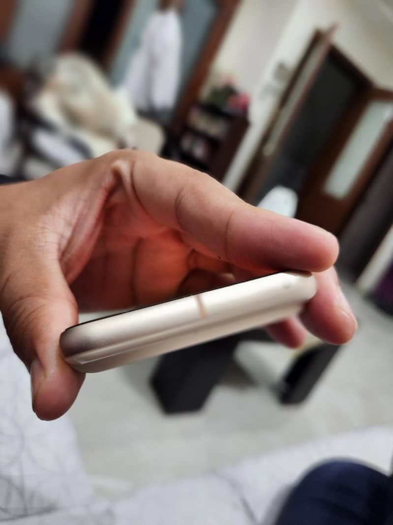 Google Pixel 8 2