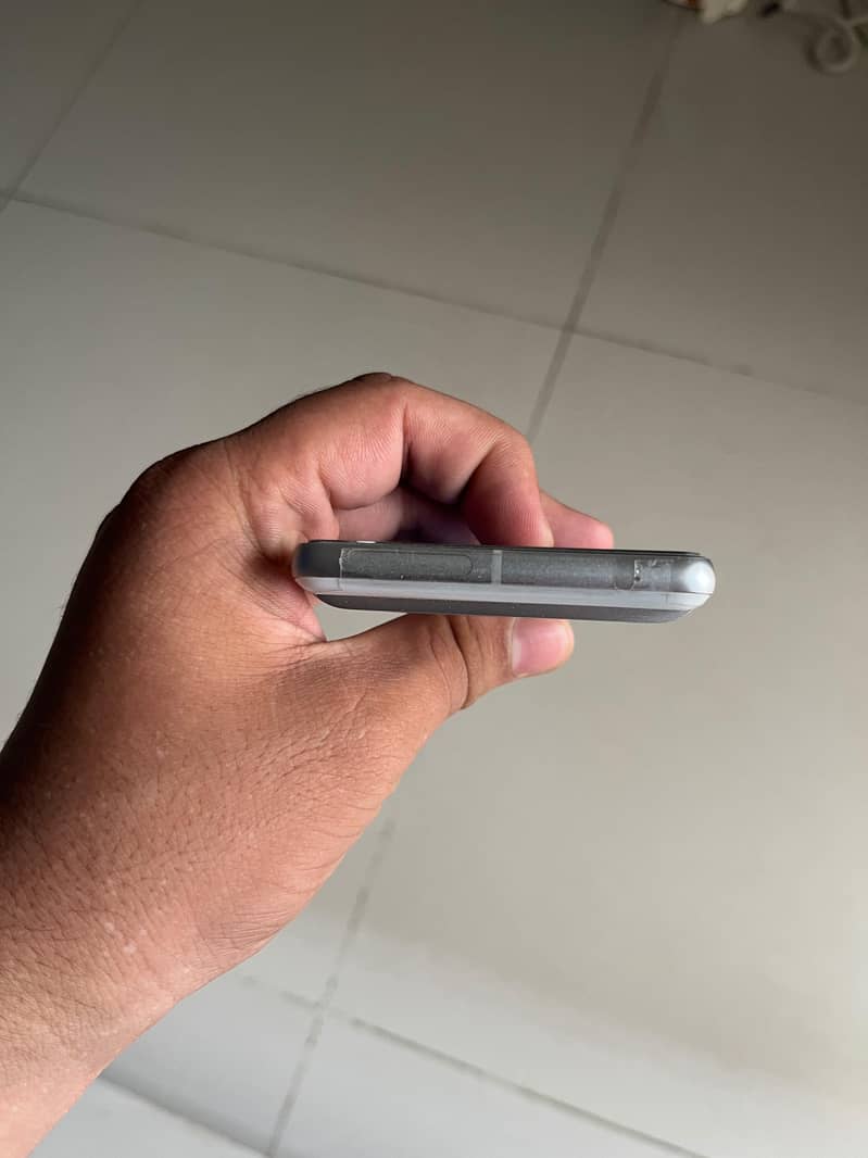 Google Pixel 7 5