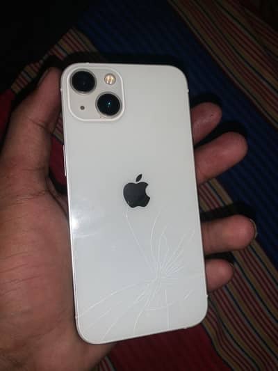 Apple iPhone 13