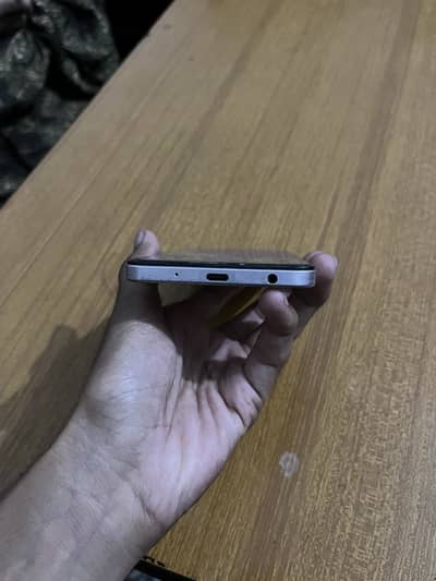 Vivo Y04