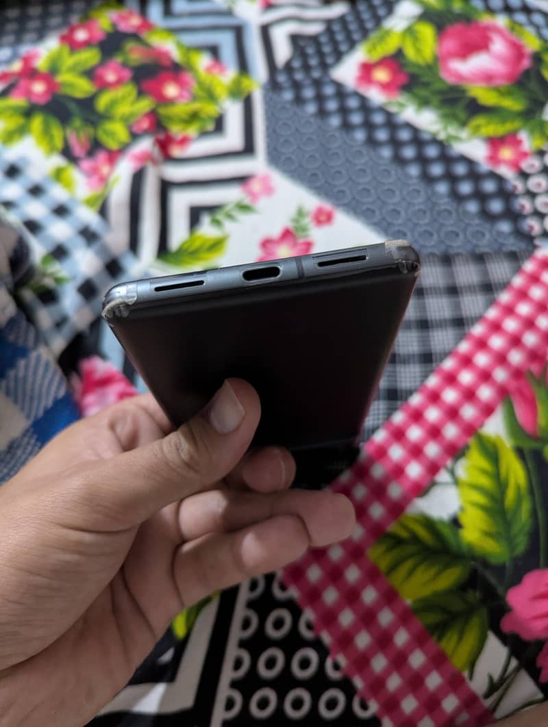 Google Pixel 7 Pro 6