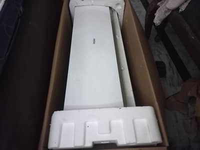 Haier 1.5 ton Invertor AC New condition