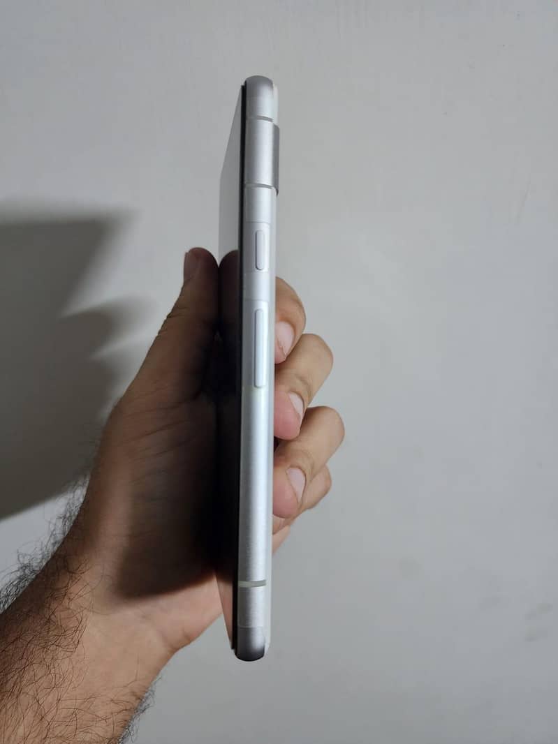 Google Pixel 7a 2
