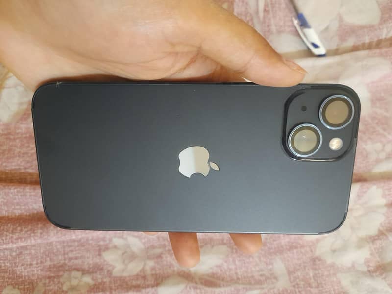 Apple iPhone 13 2