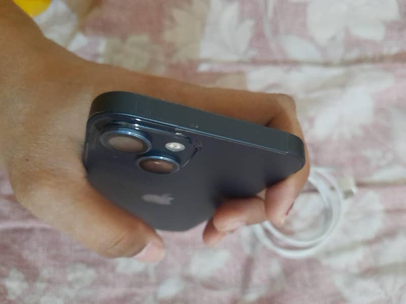 Apple iPhone 13 3