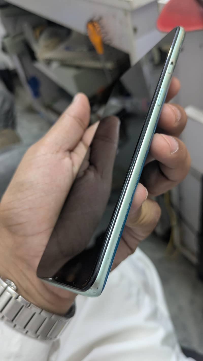 One Plus 8T 1