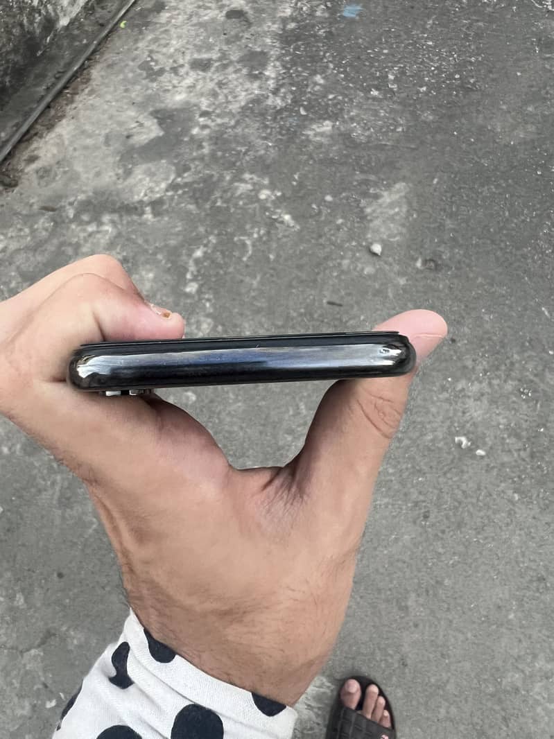 Apple iPhone X 5