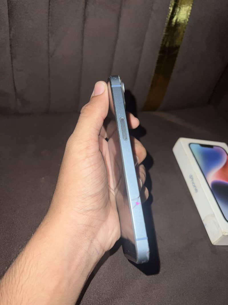 Apple iPhone 14 4