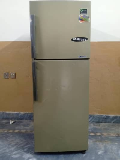 Samsung no frost Fridge hai out of country say aai thee.