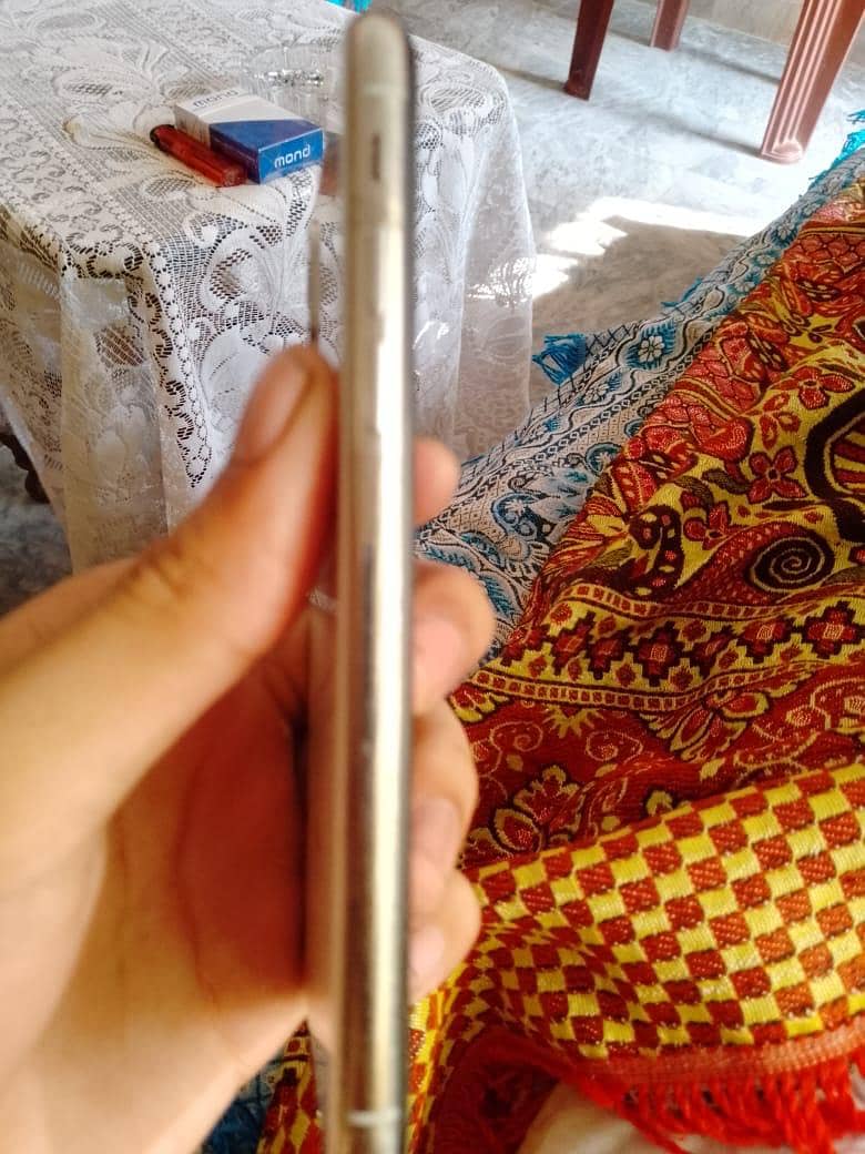 Apple iPhone X 2