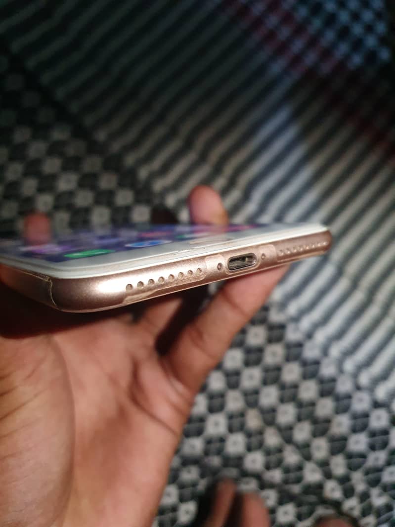 Apple iPhone 8 Plus 2