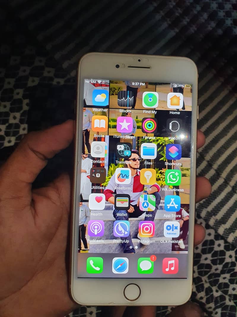 Apple iPhone 8 Plus 3