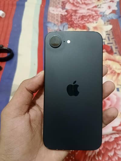 Apple iPhone 16e mdm.
