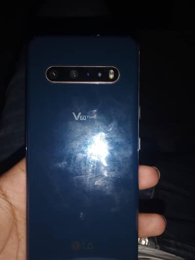 LG V40 ThinQ