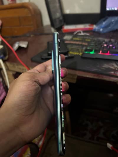 One Plus 8 Pro 12 256gb