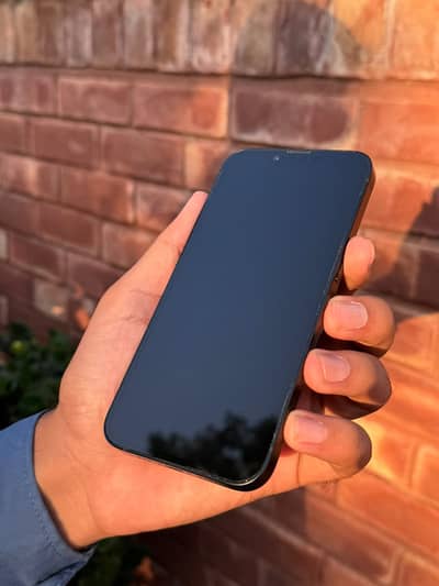 Apple iPhone 14 with Accessories