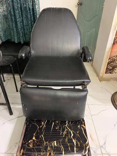 salon chair
