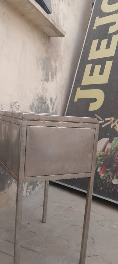 Hot Plate 1.5 feet by 2 feet Stainless Steel