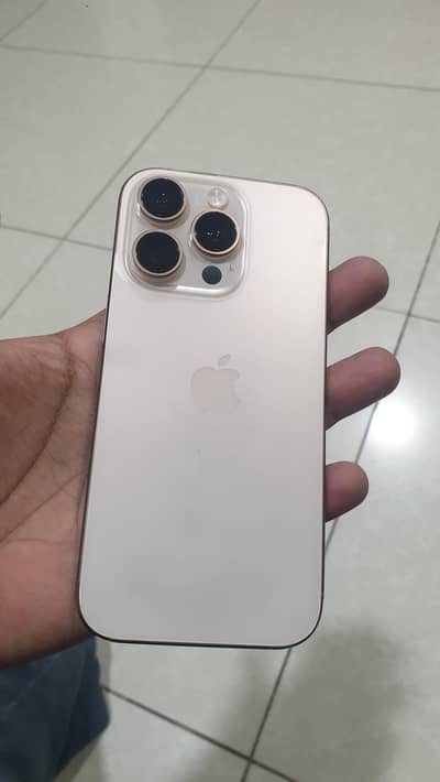 Apple iPhone 16 Pro