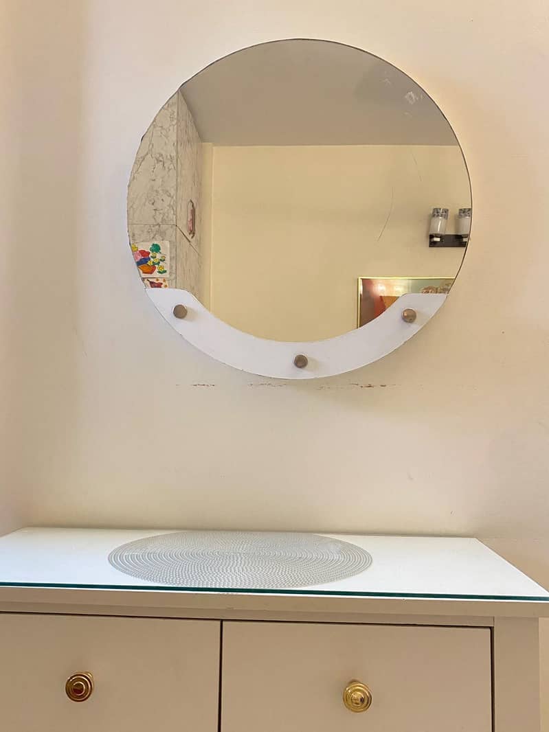 dressing table and mirror 1