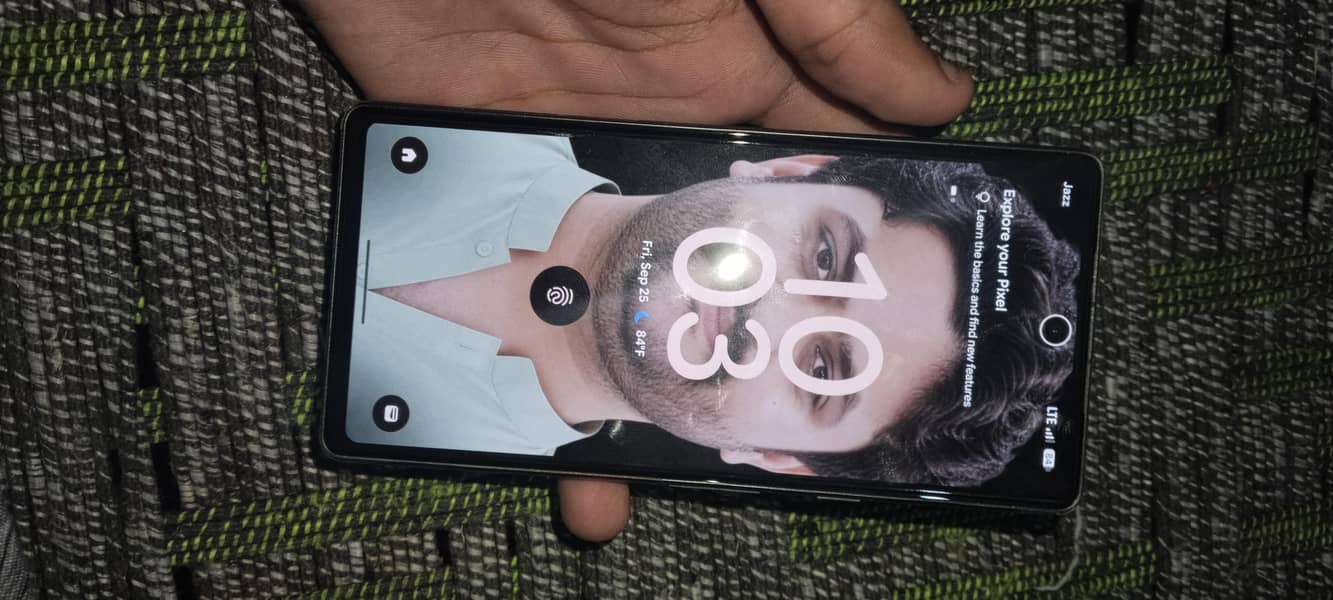 Google Pixel 7a 5