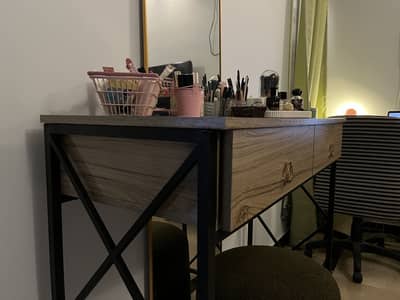 Brand New Console Table – Selling Only Due to Size Mismatch