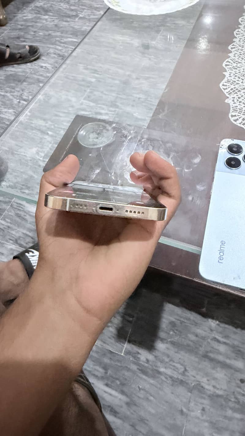 Apple iPhone 12 Pro 2