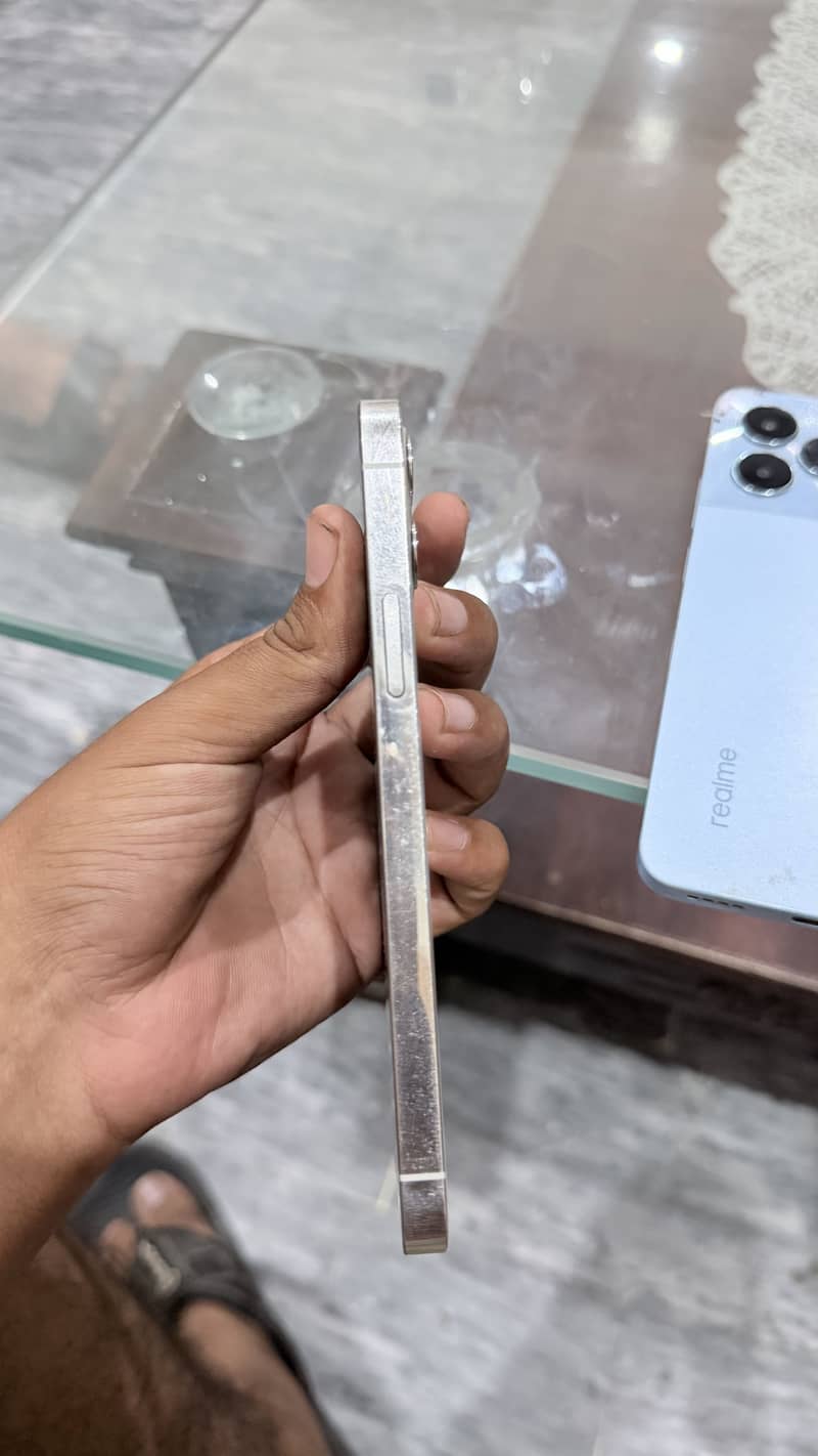 Apple iPhone 12 Pro 3