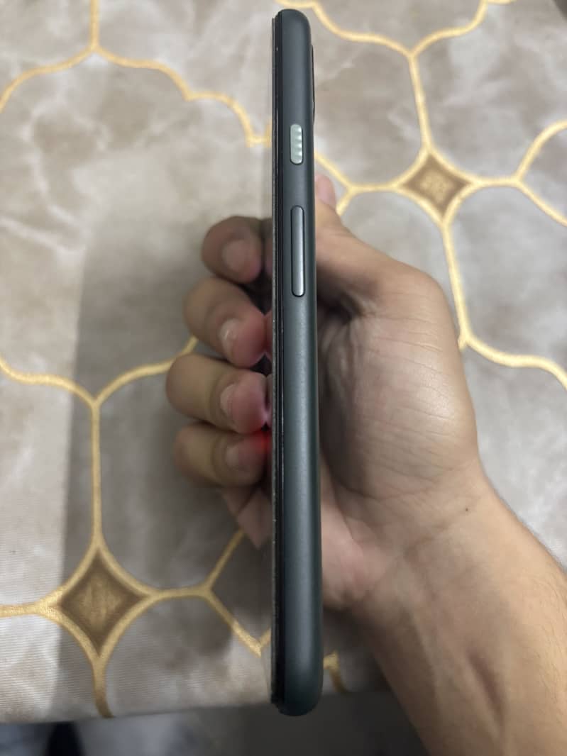 Google Pixel 5a 1