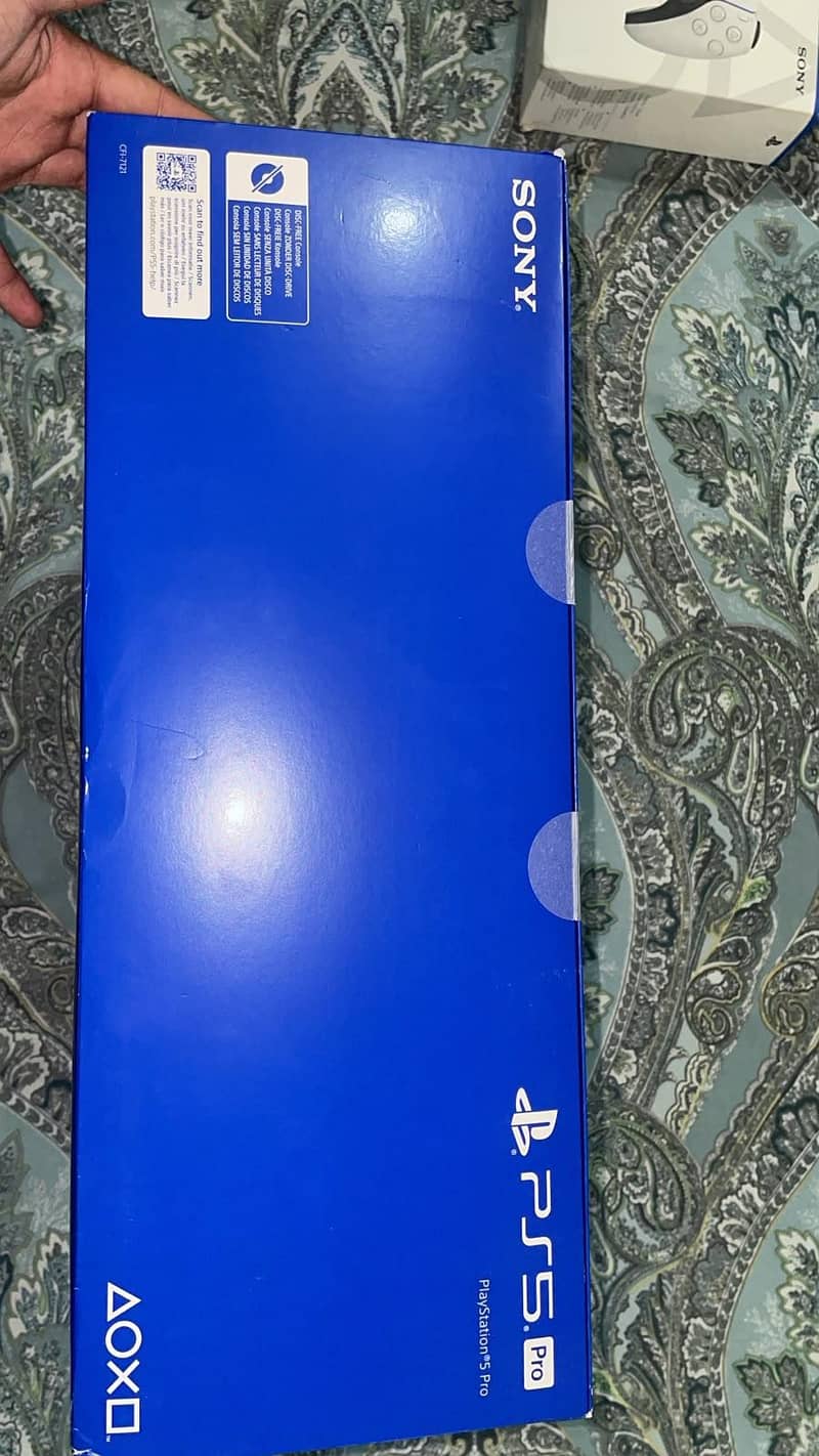 ps5 pro box packed 3
