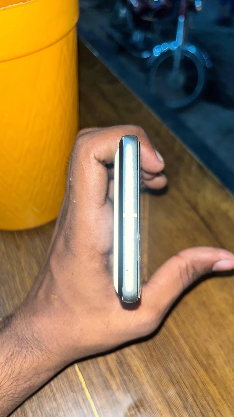 Google Pixel 7 6