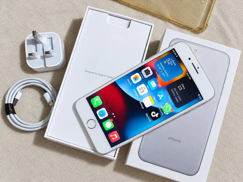 Apple iPhone 7 Plus 0