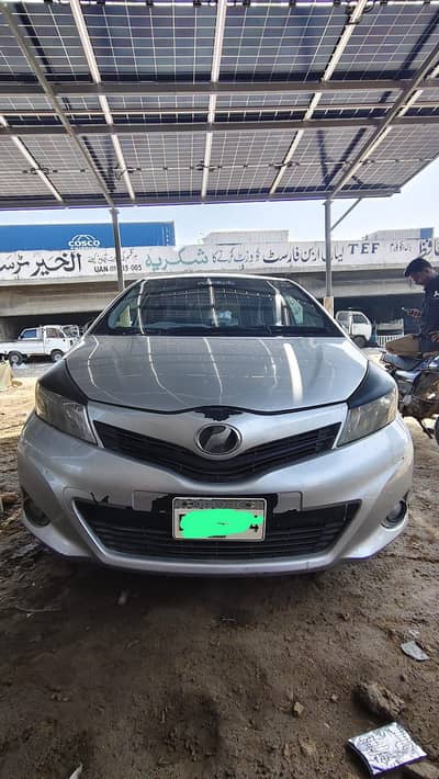Toyota Vitz 2014