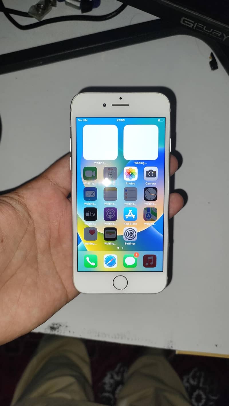 Apple iPhone 8 1